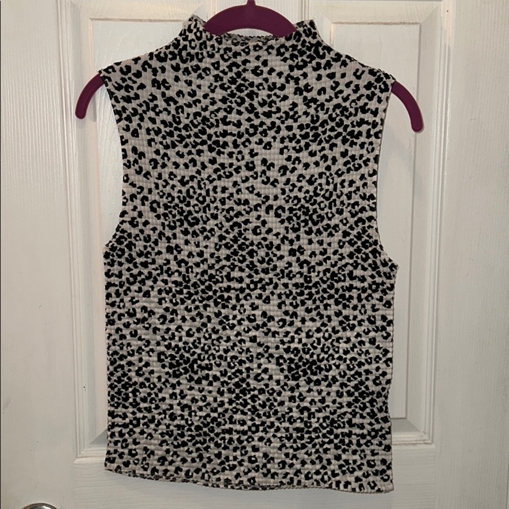 Impressions Crinkle Animal Print Tank SZ M